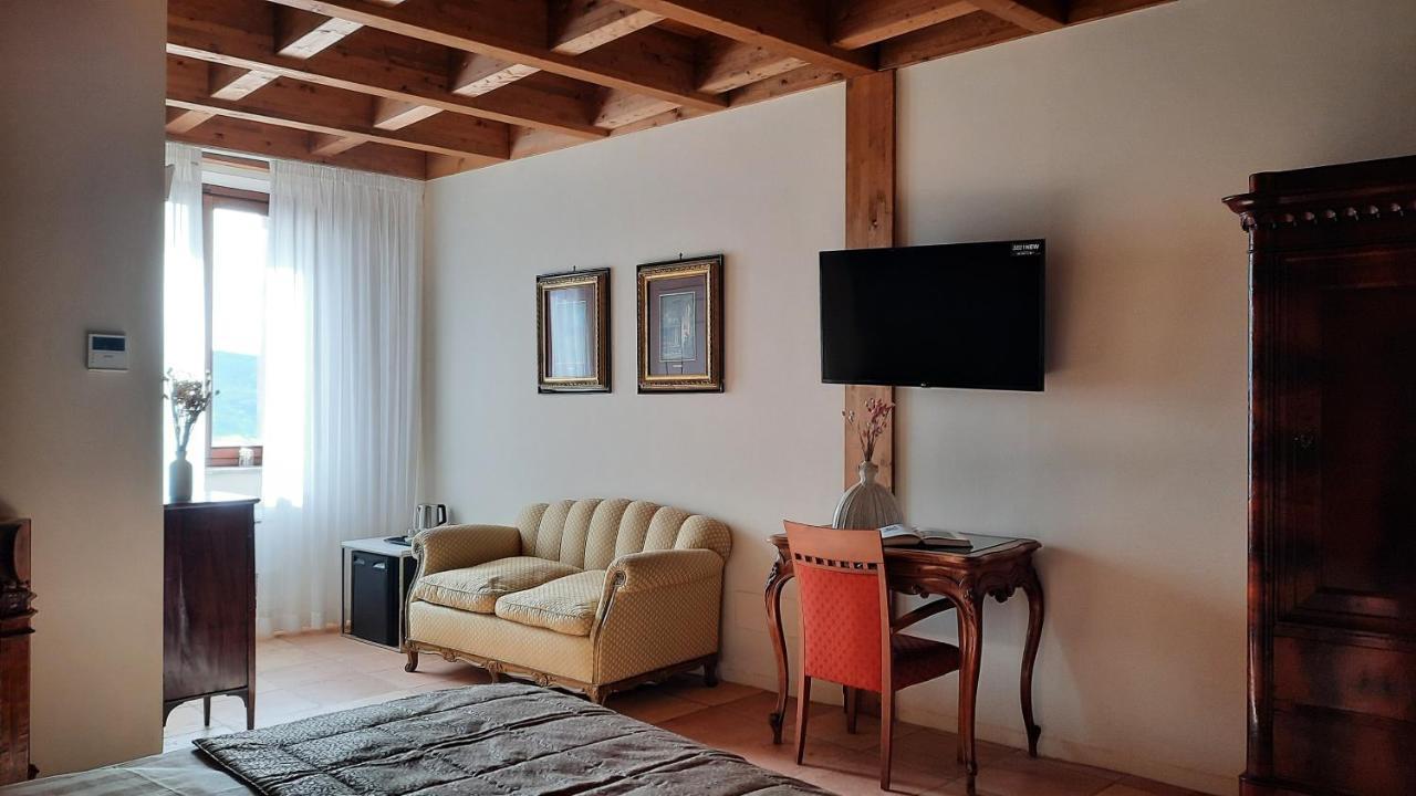 Palazzo Laureano - Dimora Storica Hotell Tricarico Exteriör bild